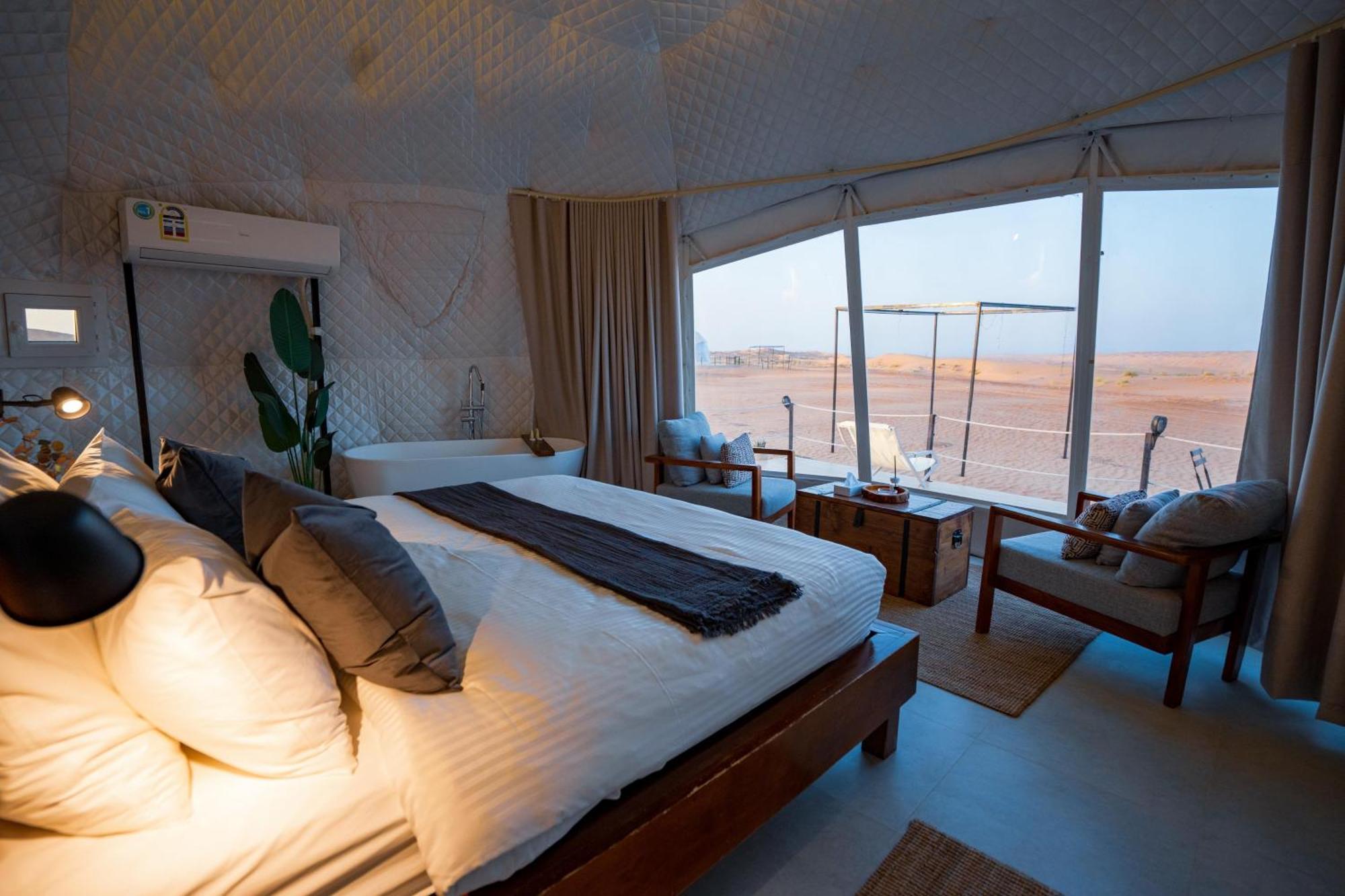 Starry Domes Desert Camp Badīyah 外观 照片