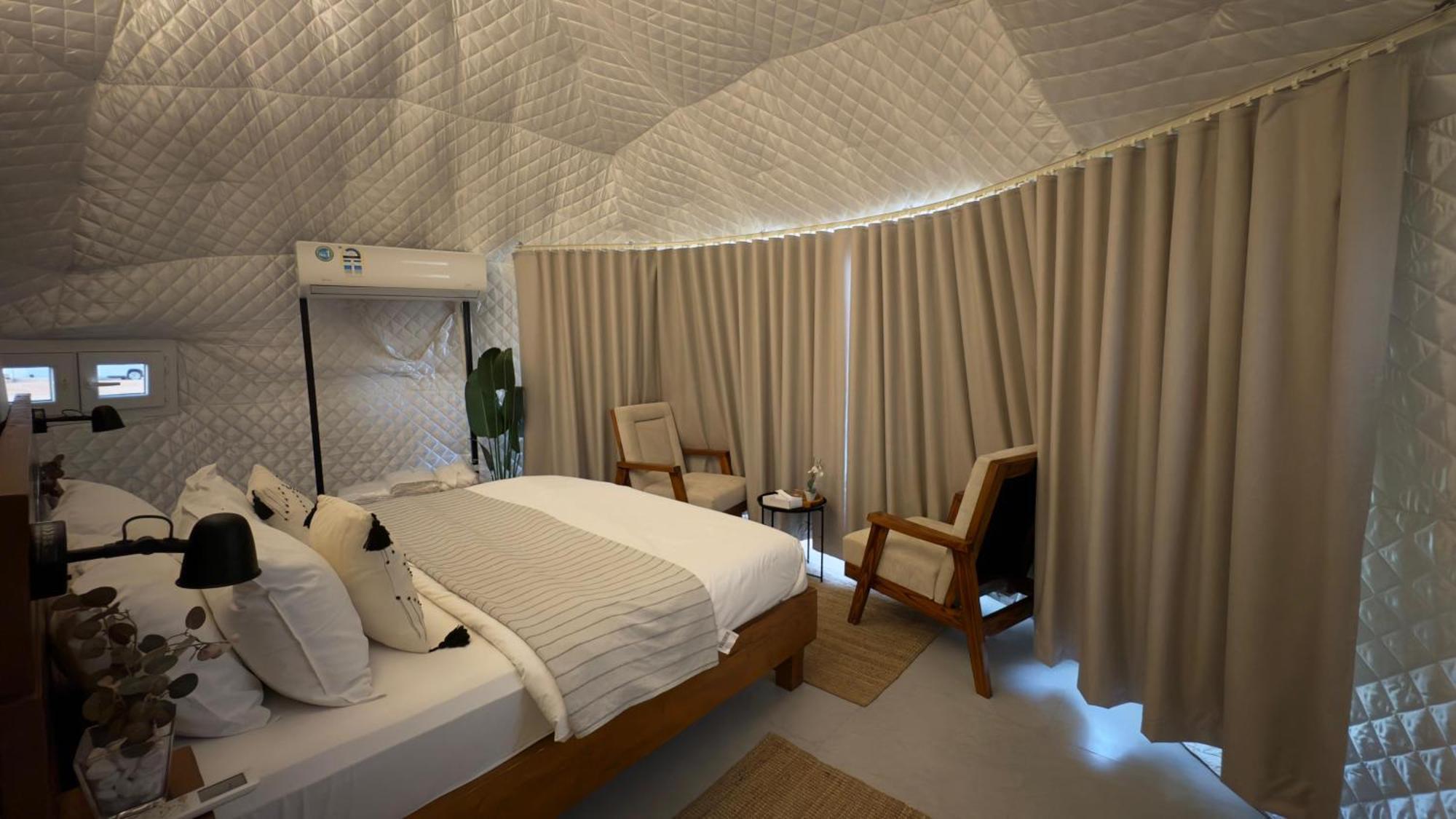 Starry Domes Desert Camp Badīyah 外观 照片